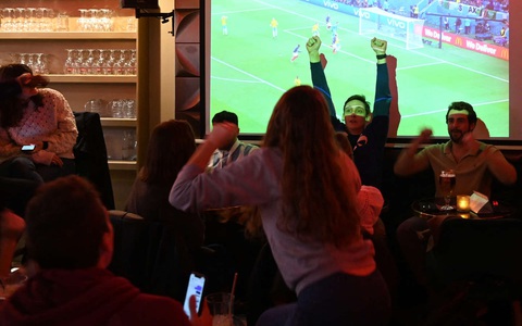 World Cup 'nóng' giữa mùa đông nước Pháp