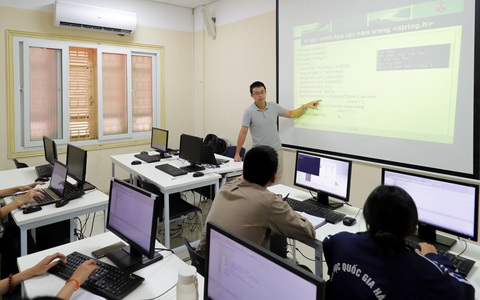Bảng lương giáo viên trước và sau thời điểm tăng lương 1-7-2023 ra sao?