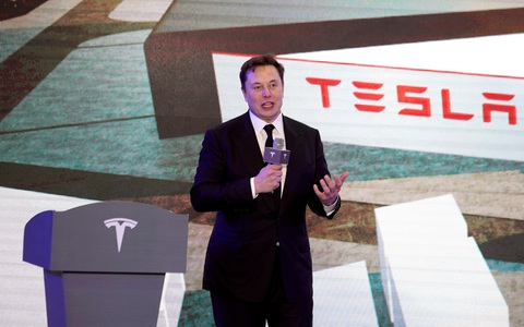 Tỉ phú Elon Musk bị soán ngôi người giàu nhất hành tinh trong chốc lát