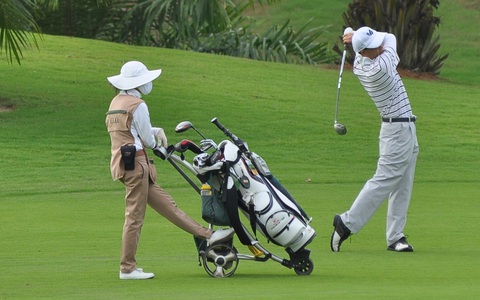 Trăm dâu đổ đầu caddy