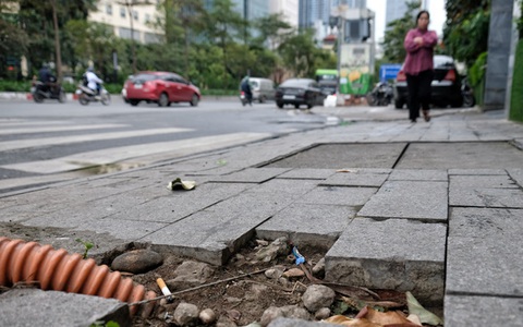 Đá cũng là tiền, không phải giấy vụn