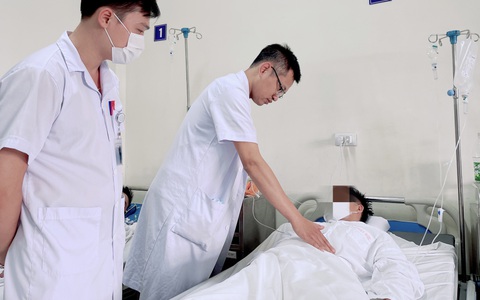 Thanh niên 'khủng hoảng' vì 15 lần đốt sùi mào gà vẫn không hết bệnh