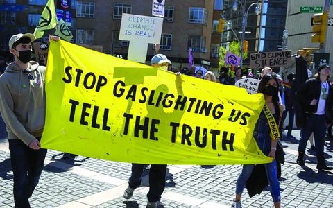 "Gaslighting" - Từ của năm 2022: ai thao túng ai, và thao túng thế nào?