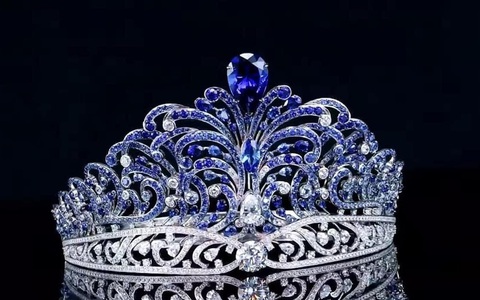 Lộ diện vương miện 142 tỉ đồng nạm 993 viên đá quý của Miss Universe 2022