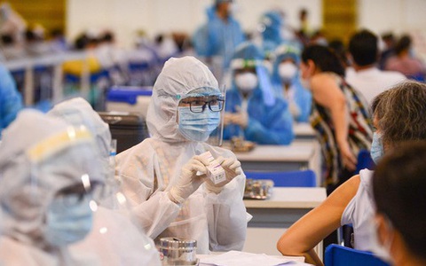 'Thổi giá' để kiếm lợi trong khủng hoảng