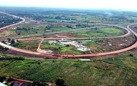 Hình ảnh cao tốc Dầu Giây - Phan Thiết trước ngày thông xe kỹ thuật
