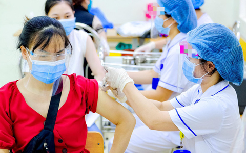 Nhiều gói thầu do Tài Lộc cung cấp cho bệnh viện có dấu hiệu lợi dụng dịch bệnh nâng giá