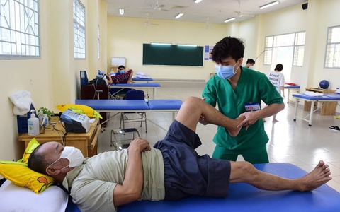 Khám hậu COVID-19: Nơi 2,1 triệu/gói, nơi 2,4 - 6,4 triệu đồng/gói