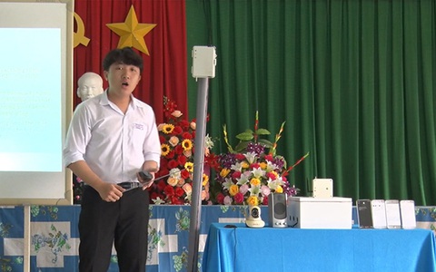 Học sinh sáng chế hệ thống cảnh báo lũ