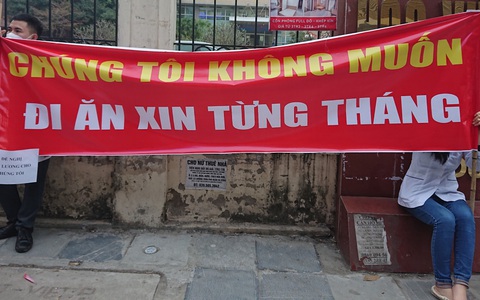 Y bác sĩ BV Tuệ Tĩnh lại kêu cứu, không muốn 'đi ăn xin từng tháng'