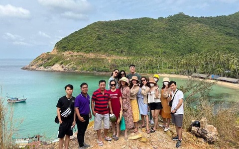 Tour guide dần qua 'giấc ngủ đông'
