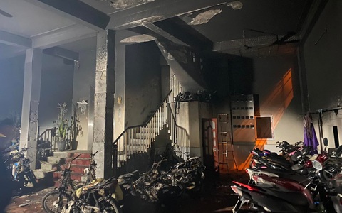 Cháy nhà trọ ở Hà Nội, cứu được 7 người, 1 người tử vong