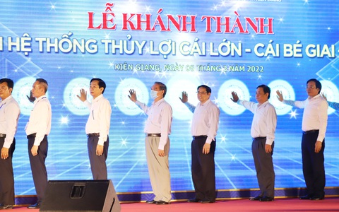 Thủ tướng phát lệnh khánh thành 'siêu cống' thủy lợi lớn nhất Việt Nam