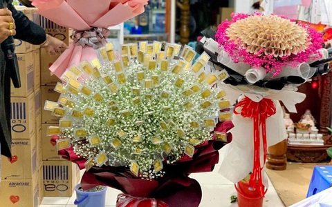 Chủ shop lên tiếng về việc làm bó hoa đính 100 lượng vàng để một 'đại gia' tặng phụ nữ
