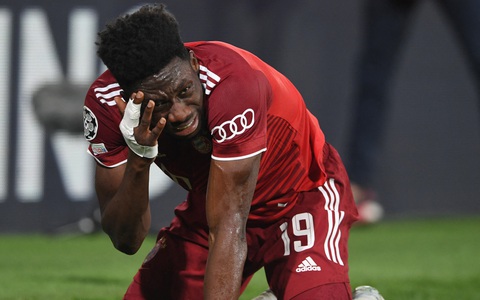 COVID-19 và những vấn đề kỳ lạ của Bayern Munich
