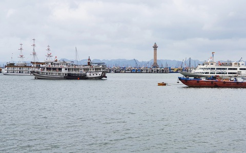 Một du khách Cần Thơ tử nạn khi rơi xuống vịnh Hạ Long