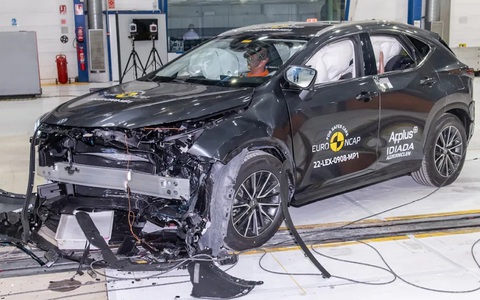 Lexus NX 2022 vừa ra mắt Việt Nam khi gặp tai nạn sẽ như thế nào?