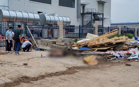 Tạm giữ 4 người đánh đập một công nhân bốc vác đến chết