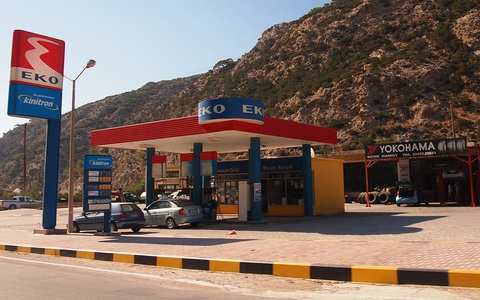Hy Lạp chi thêm 375 triệu euro cho trợ cấp nhiên liệu