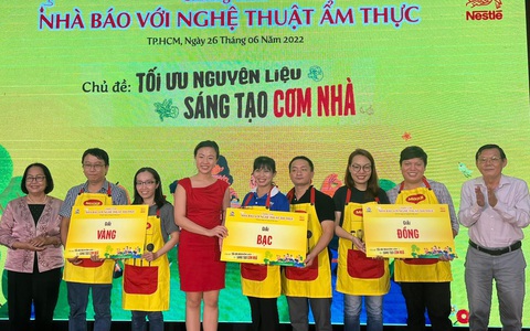 Nghệ sĩ Xuân Hương đánh giá cao sự sáng tạo của nhà báo khi vào bếp