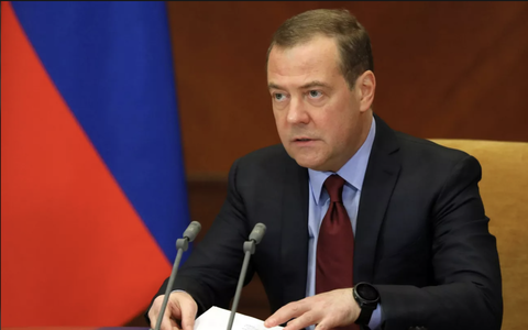Ông Medvedev: Nếu một thành viên NATO xâm phạm Crimea, Thế chiến 3 sẽ nổ ra