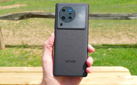 Xu hướng chinh phục màn đêm của các smartphone hiện nay