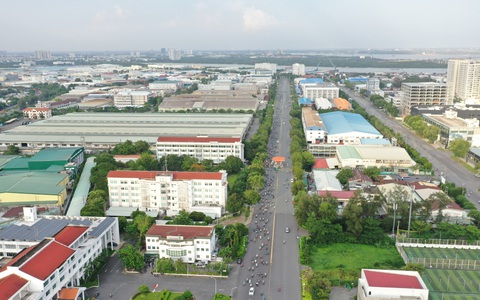 Phát triển vùng Nhà Bè không tách rời với quận 7