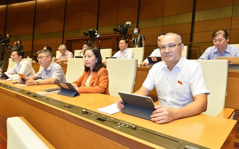 Quốc hội giám sát tối cao về phòng chống dịch, kỳ họp cuối năm 2023 lấy phiếu tín nhiệm