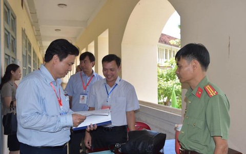 Thứ trưởng Bộ Giáo dục và đào tạo: Chấm thi, cái gì lợi nhất cho thí sinh cố gắng làm