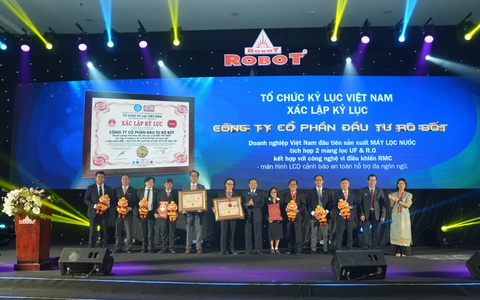 ROBOT kỷ niệm 30 thành lập và ra mắt máy lọc nước điện giải thông minh