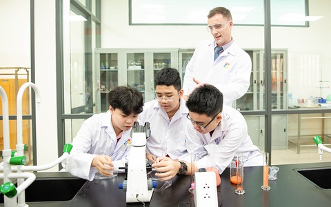 Dễ vào đại học trường top khi học A level tại trường quốc tế