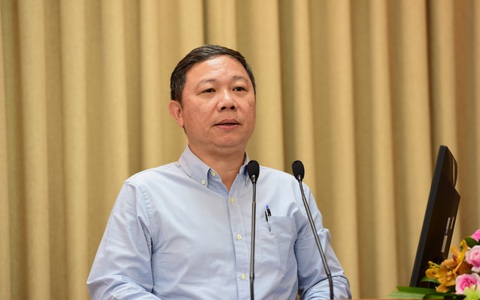Phó chủ tịch UBND TP.HCM: ‘Công sức của cán bộ, nhân viên ngành y không hề nhỏ’
