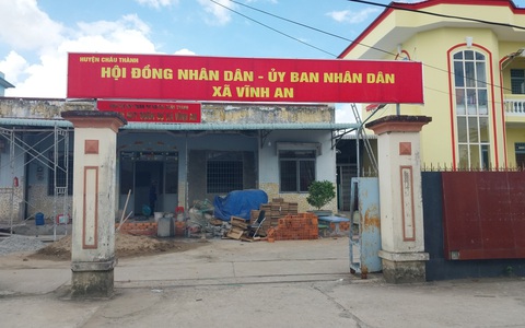 Người dân than khổ vì phải đóng tiền lắp 60 trụ đèn đường