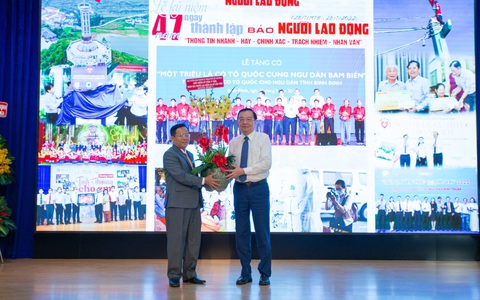 Báo Người Lao Động kỷ niệm 47 năm thành lập, bắt đầu thu phí báo điện tử