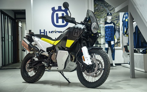 Husqvarna Norden 901 - môtô đa địa hình giá ngang ôtô cỡ C tại Việt Nam