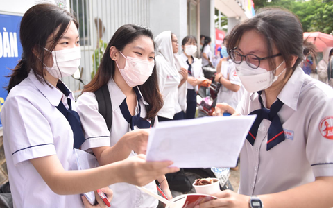 Cả nước có 5 điểm 10 môn văn, 3 ở Thừa Thiên Huế