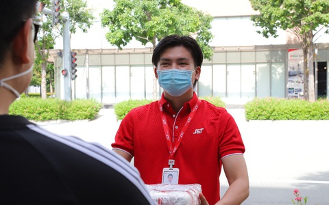 Cuộc thi ‘Giao nhận ngàn nụ cười’: những trải nghiệm thú vị về nghề chuyển phát