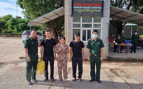 Lời cảnh tỉnh về 'việc nhẹ, lương cao' ở nước ngoài