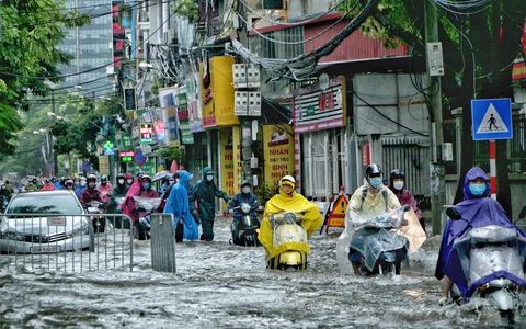 'Không chịu sức ép nào' vụ lấy ý kiến tặng huân chương cho Công ty Thoát nước Hà Nội