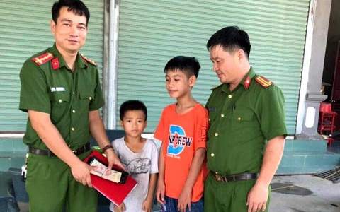 3 học sinh tiểu học nhặt được hơn 14 triệu đồng, trả lại người đánh rơi