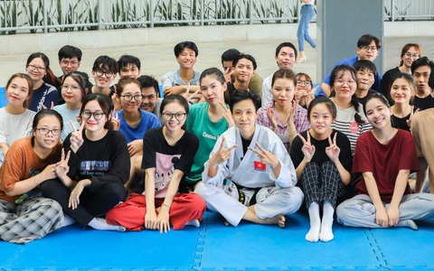19h hôm nay 7-8, cùng 'Khám phá trường học' đến Trường đại học Văn Lang