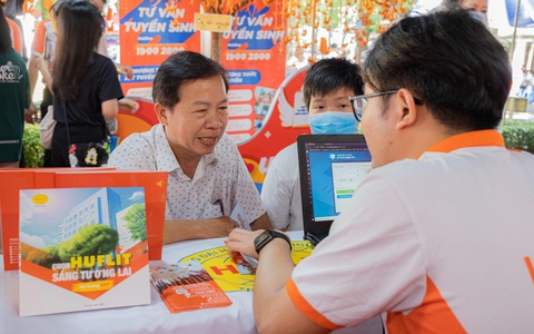 Phương án nào cho thí sinh có điểm tốt nghiệp chưa như ý?
