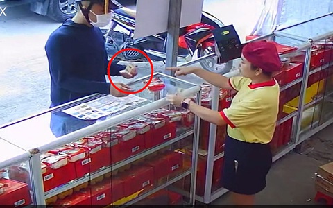 Chàng trai quê một cục vì quỵt 200.000 tiền thối bất thành