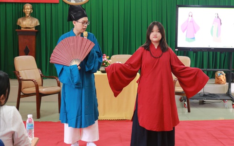 Học văn qua hình thức mới