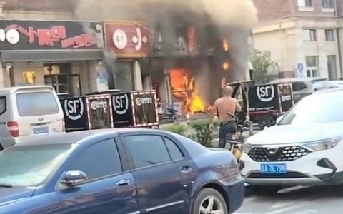 Cháy nhà hàng ở Trung Quốc, ít nhất 17 người chết