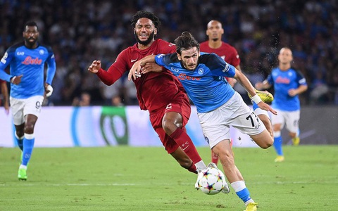 Phòng ngự thảm họa, Liverpool bị Napoli đè bẹp