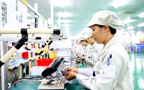 Thu nhập người lao động trong năm 2022 tăng gần cả triệu mỗi tháng