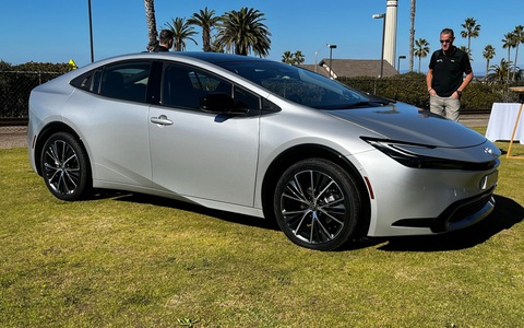 Mua xe Toyota giờ phải dựa vào bốc thăm và may mắn
