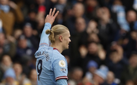 Haaland ghi cú hat-trick thứ 4 cho Man City