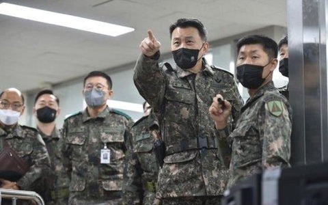 Quân đội Hàn Quốc nhận lệnh duy trì 'sẵn sàng chiến đấu' ngay mùng 1 Tết